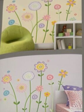 Lot 26 Studio Blossom Garden Flower Wall Decals 54x51 Nursery Girls Room NEW